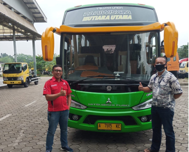 Delivery Mitsubishi anyer